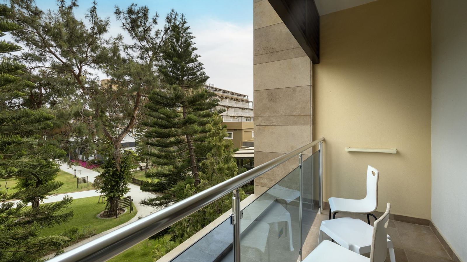 rooms-hotel-standard-room